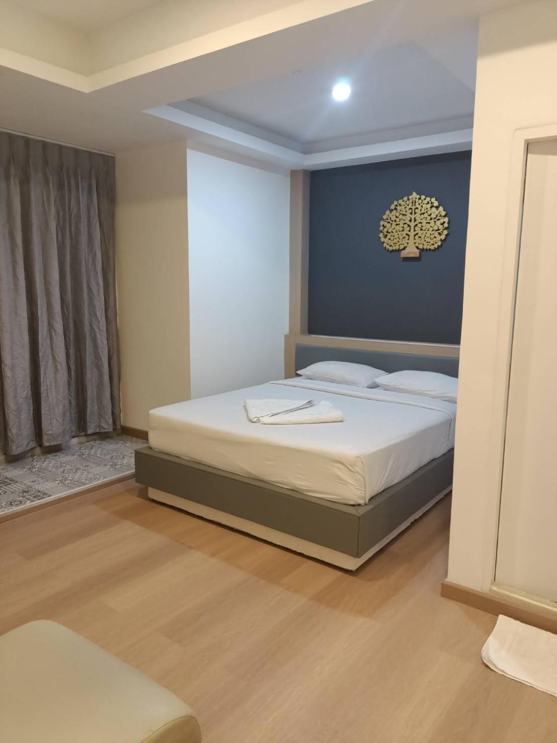 Royal Garden Home Hotel Bangkok Eksteriør billede